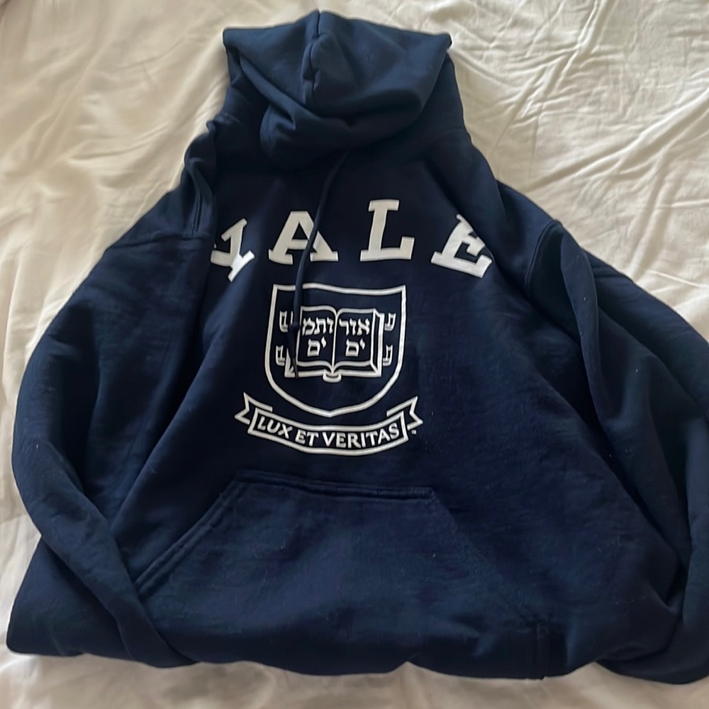 Yale collage sweatshirt